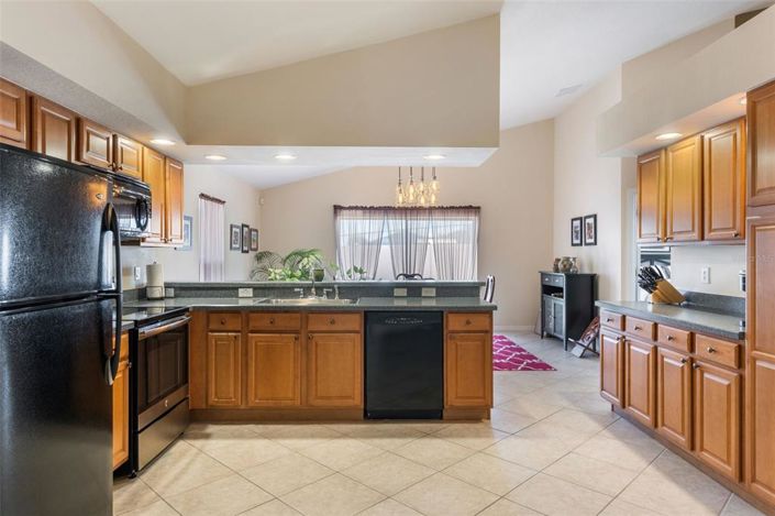 Image No.13-3 Bed House for sale