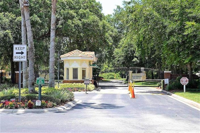 Image No.44-5 Bed House for sale