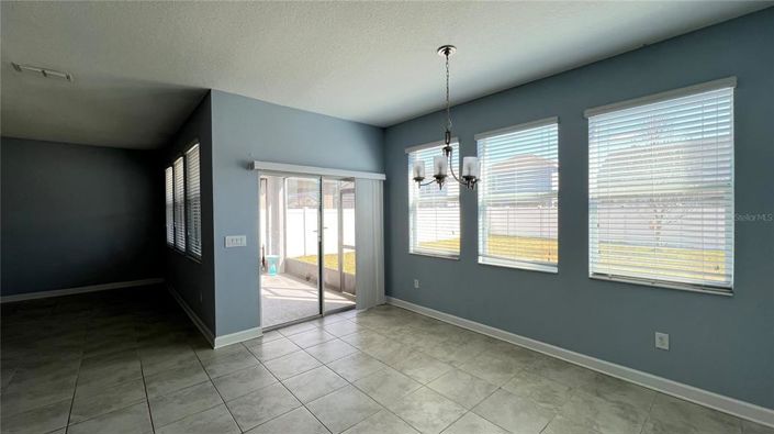 Image No.14-4 Bed House for sale