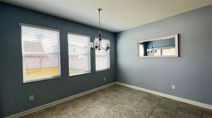 Image No.15-4 Bed House for sale