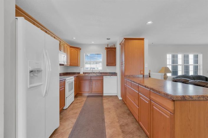 Image No.12-4 Bed House for sale