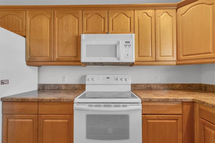 Image No.13-4 Bed House for sale