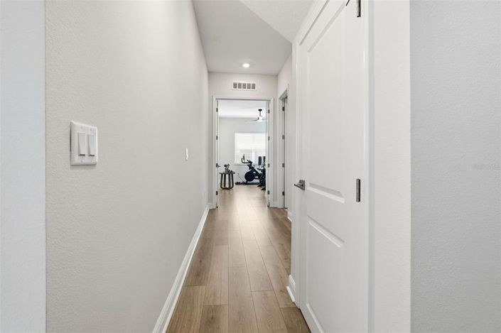 Image No.25-5 Bed House for sale