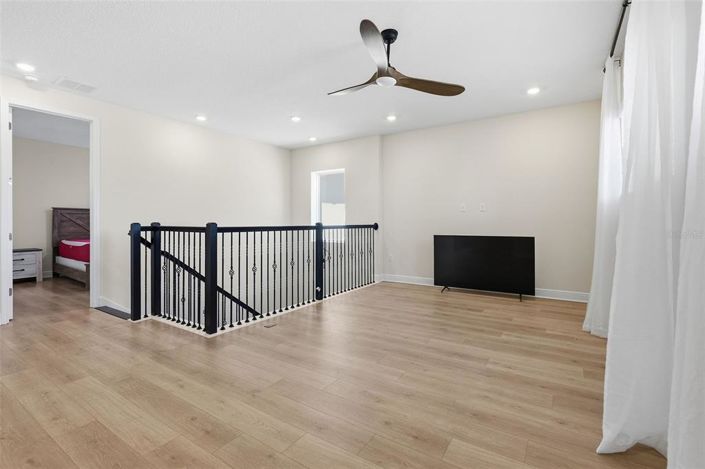 Image No.31-5 Bed House for sale