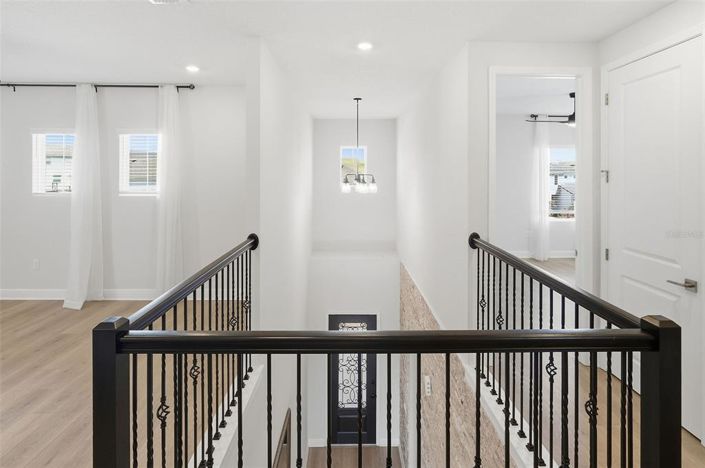 Image No.35-5 Bed House for sale