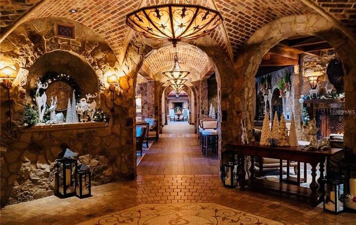 Image No.49-5 Bed House for sale