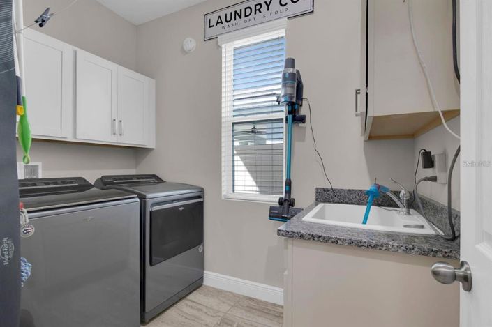 Image No.14-4 Bed House for sale