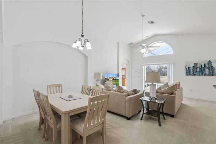 Image No.8-4 Bed House for sale