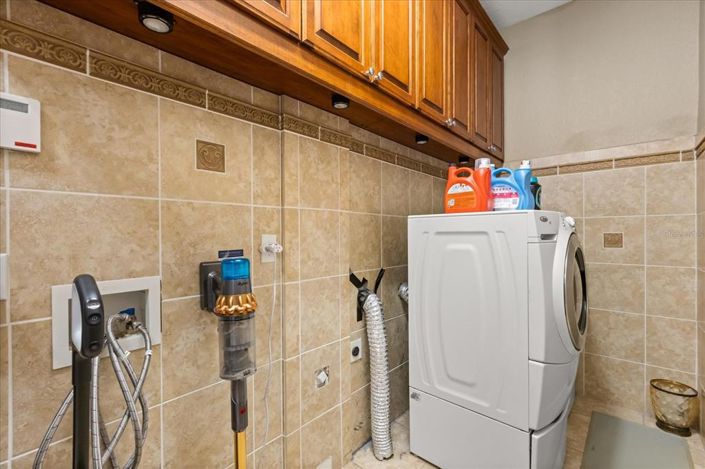 Image No.28-5 Bed House for sale