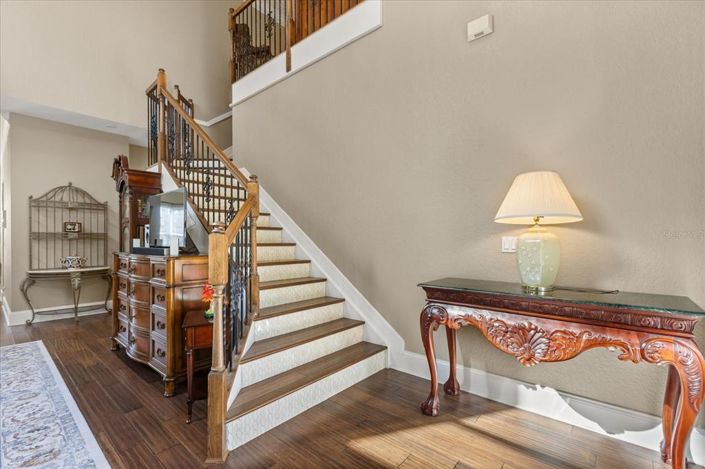 Image No.4-5 Bed House for sale