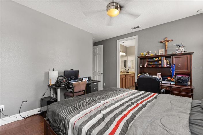 Image No.49-5 Bed House for sale