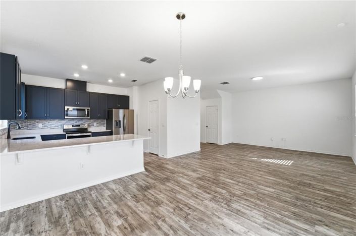 Image No.13-4 Bed House for sale