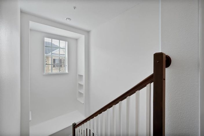 Image No.18-3 Bed Townhouse for sale