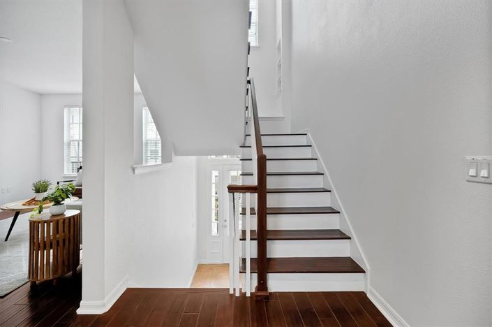 Image No.4-3 Bed Townhouse for sale