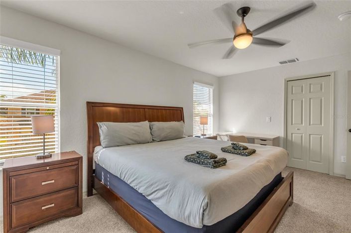 Image No.24-4 Bed Townhouse for sale