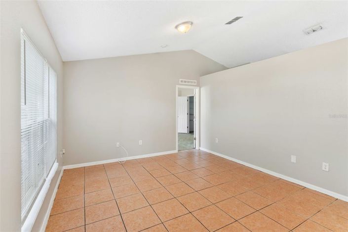 Image No.14-3 Bed House for sale