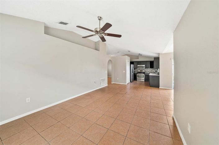 Image No.36-3 Bed House for sale