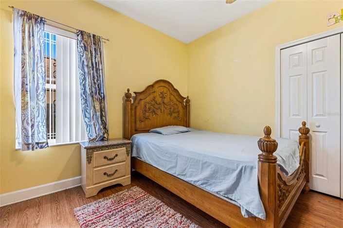 Image No.15-4 Bed House for sale