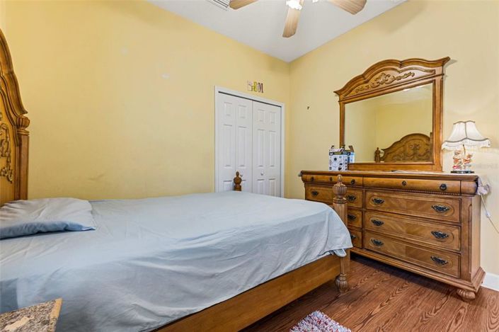 Image No.16-4 Bed House for sale