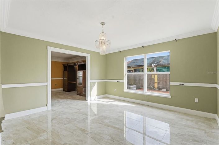 Image No.10-4 Bed House for sale