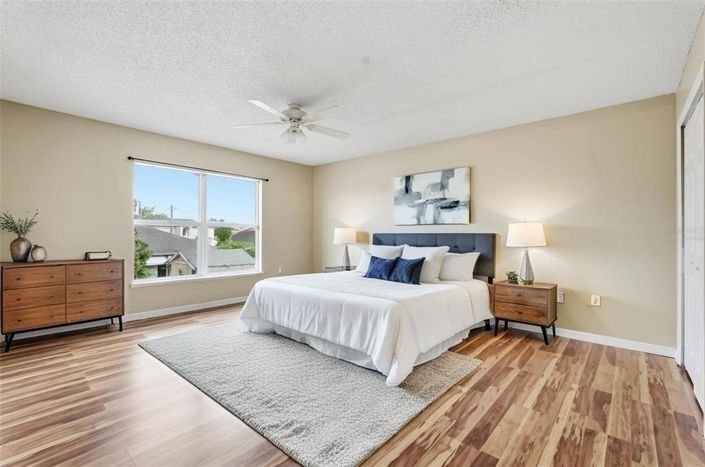 Image No.38-4 Bed House for sale