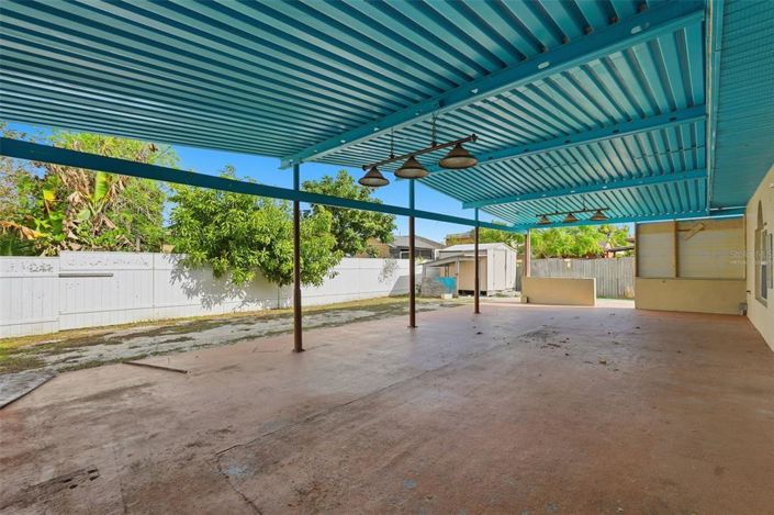 Image No.45-4 Bed House for sale