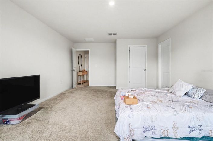 Image No.15-4 Bed House for sale