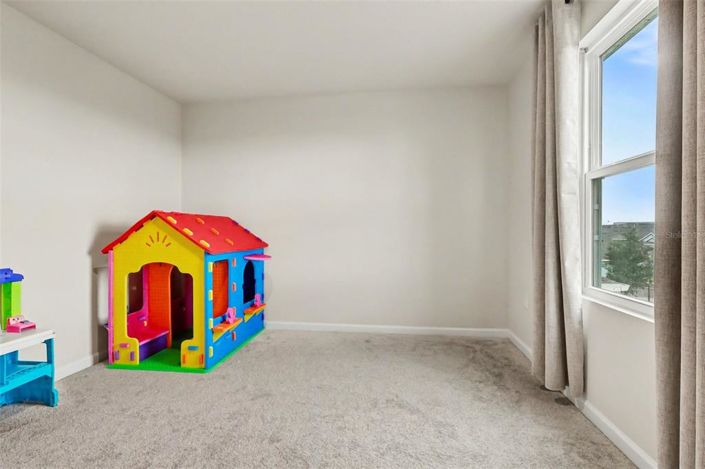 Image No.19-4 Bed House for sale