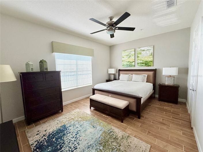 Image No.8-3 Bed Apartment for sale