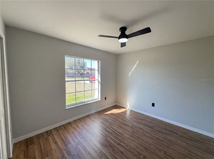 Image No.15-3 Bed House for sale