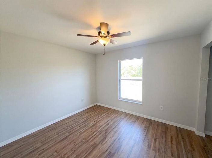 Image No.16-3 Bed House for sale