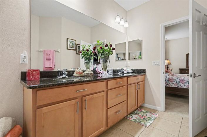 Image No.12-4 Bed House for sale