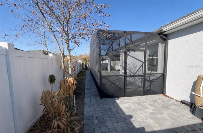 Image No.2-4 Bed House for sale