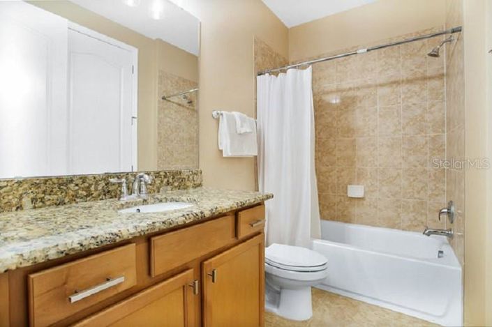 Image No.16-5 Bed House for sale