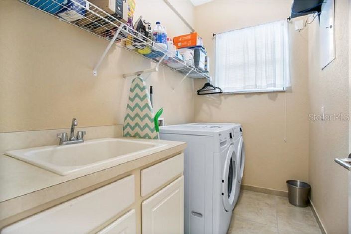 Image No.20-5 Bed House for sale