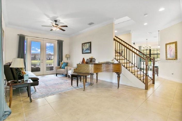 Image No.7-5 Bed House for sale