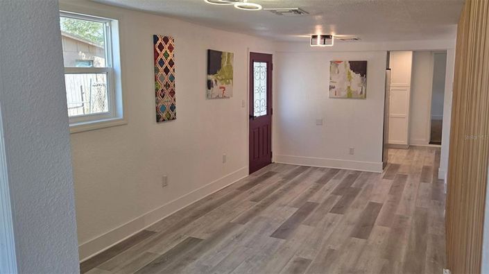 Image No.14-3 Bed House for sale