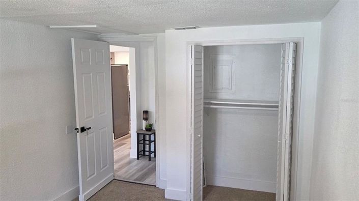 Image No.17-3 Bed House for sale