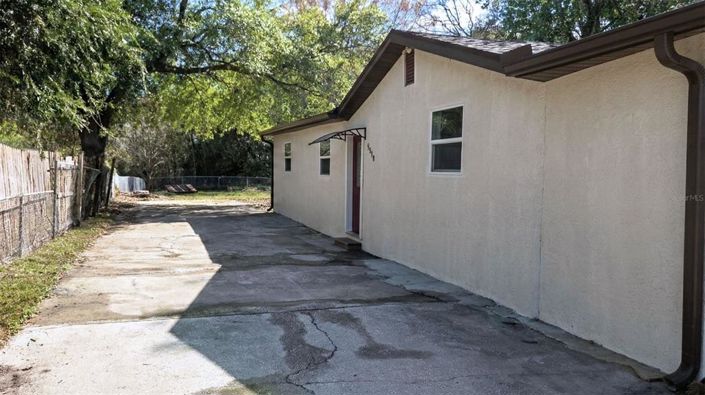 Image No.26-3 Bed House for sale