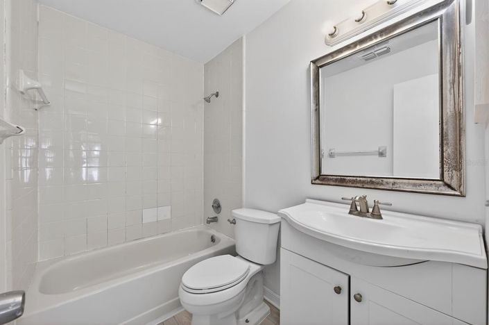 Image No.17-2 Bed Apartment for sale