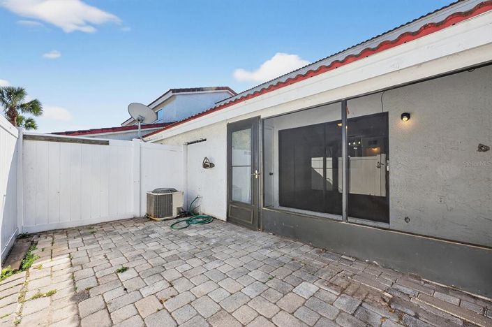 Image No.20-2 Bed Apartment for sale