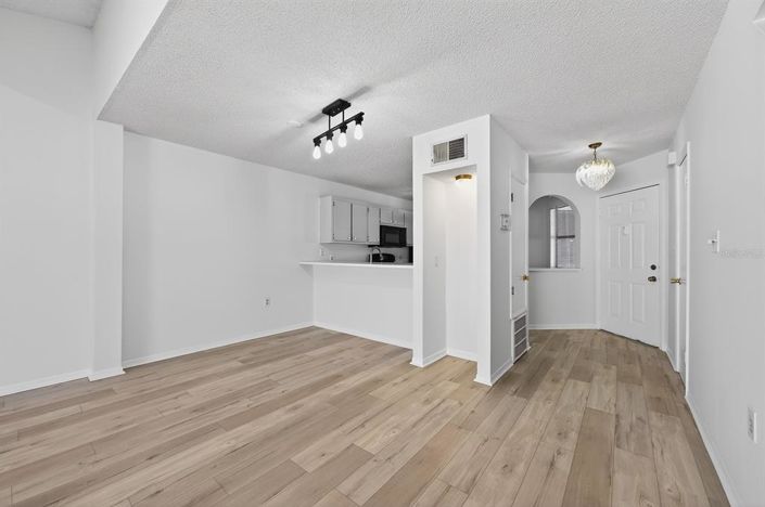 Image No.24-2 Bed Apartment for sale