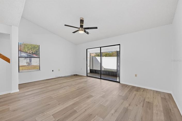 Image No.25-2 Bed Apartment for sale