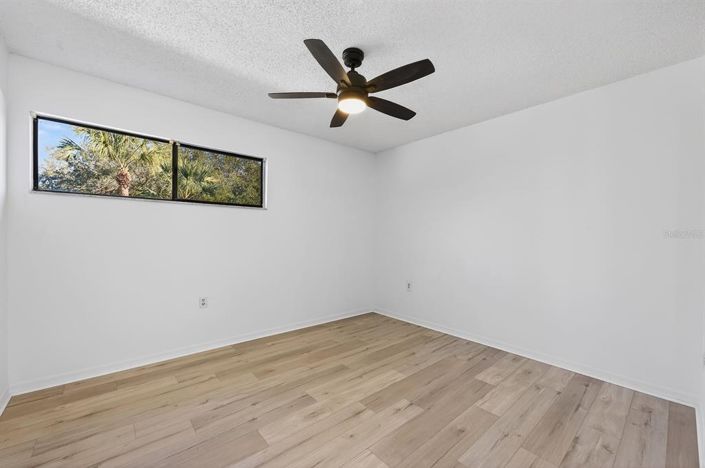 Image No.27-2 Bed Apartment for sale