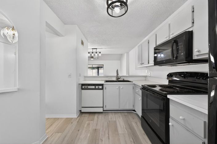 Image No.6-2 Bed Apartment for sale