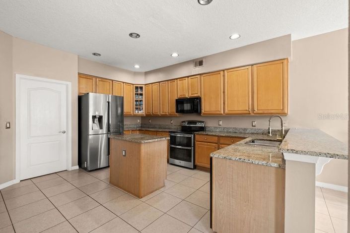 Image No.14-5 Bed House for sale