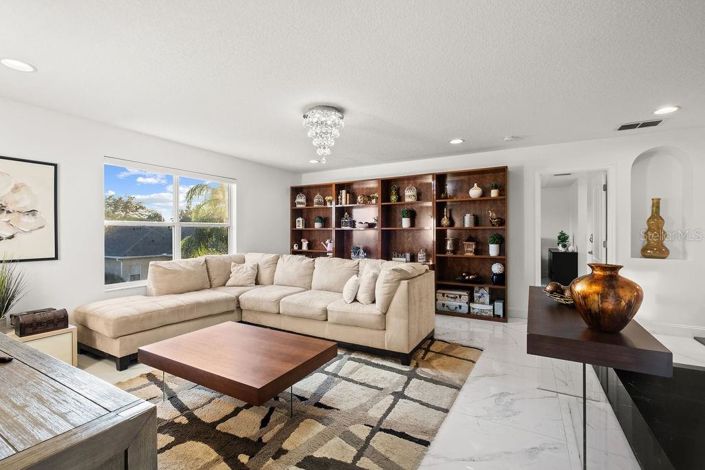 Image No.22-5 Bed House for sale