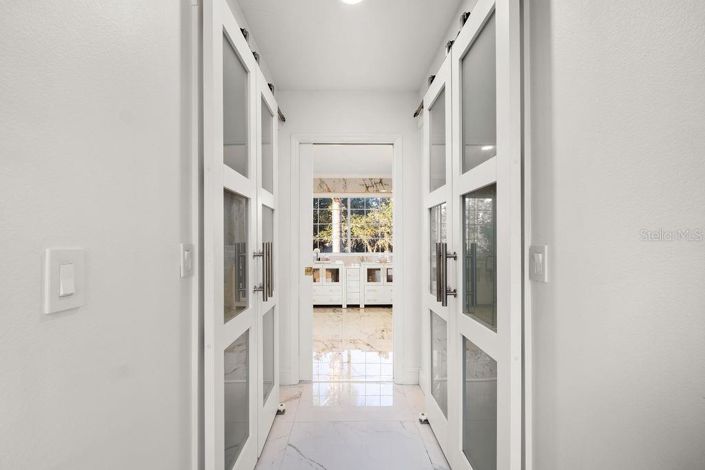 Image No.27-5 Bed House for sale