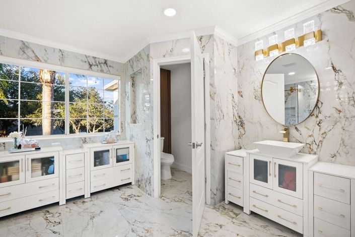 Image No.28-5 Bed House for sale