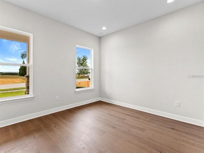 Image No.14-5 Bed House for sale